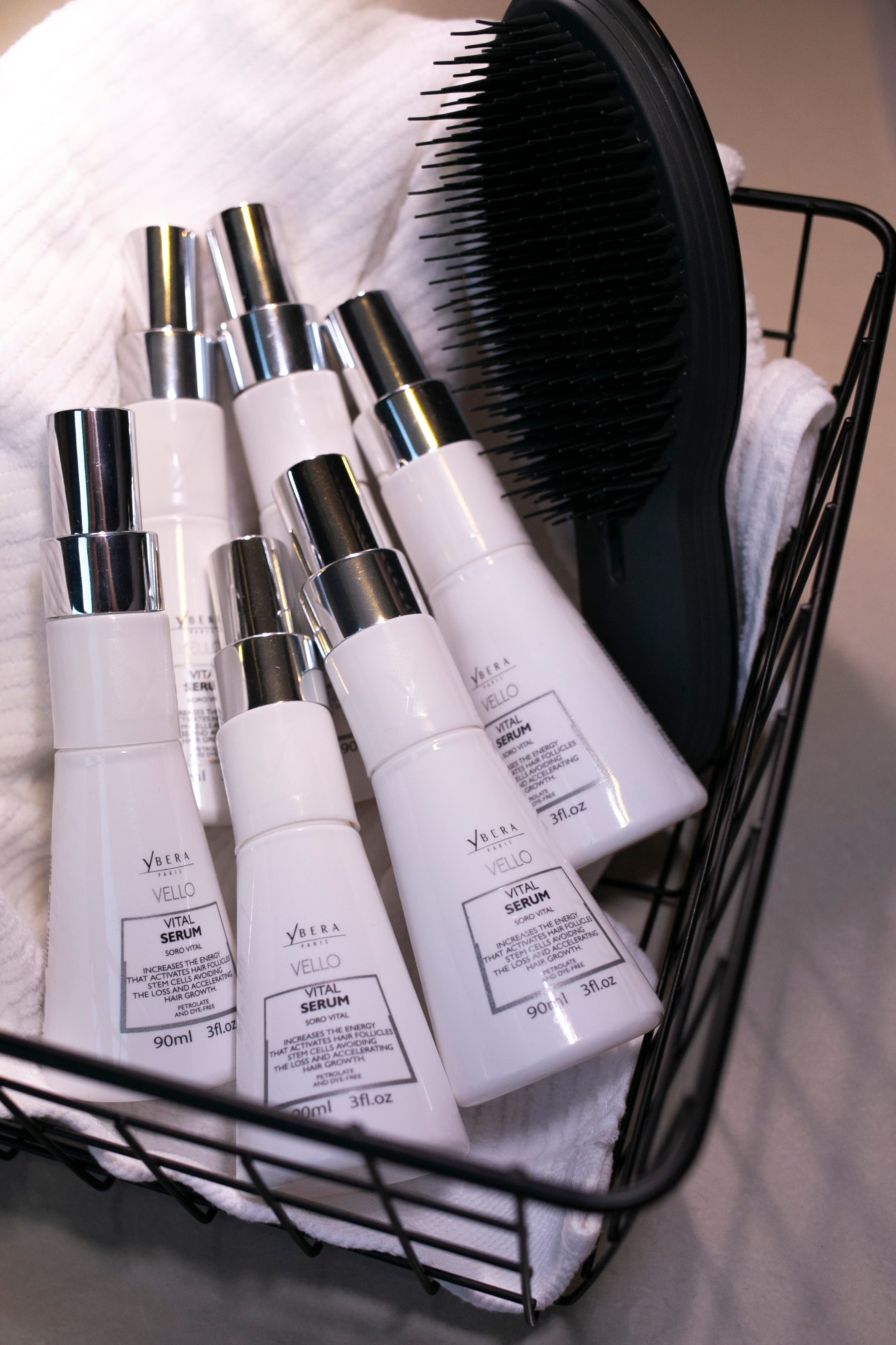How to Keep Your Hair Smooth and Frizz-Free