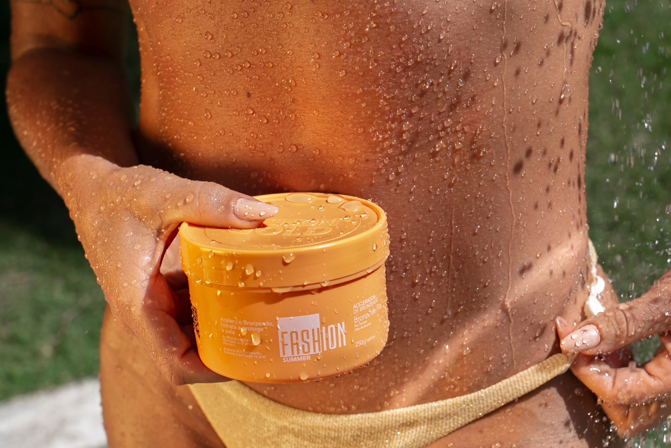 MODA VERÃO - Acelerador de bronzeado 250g / 8,8 fl.oz